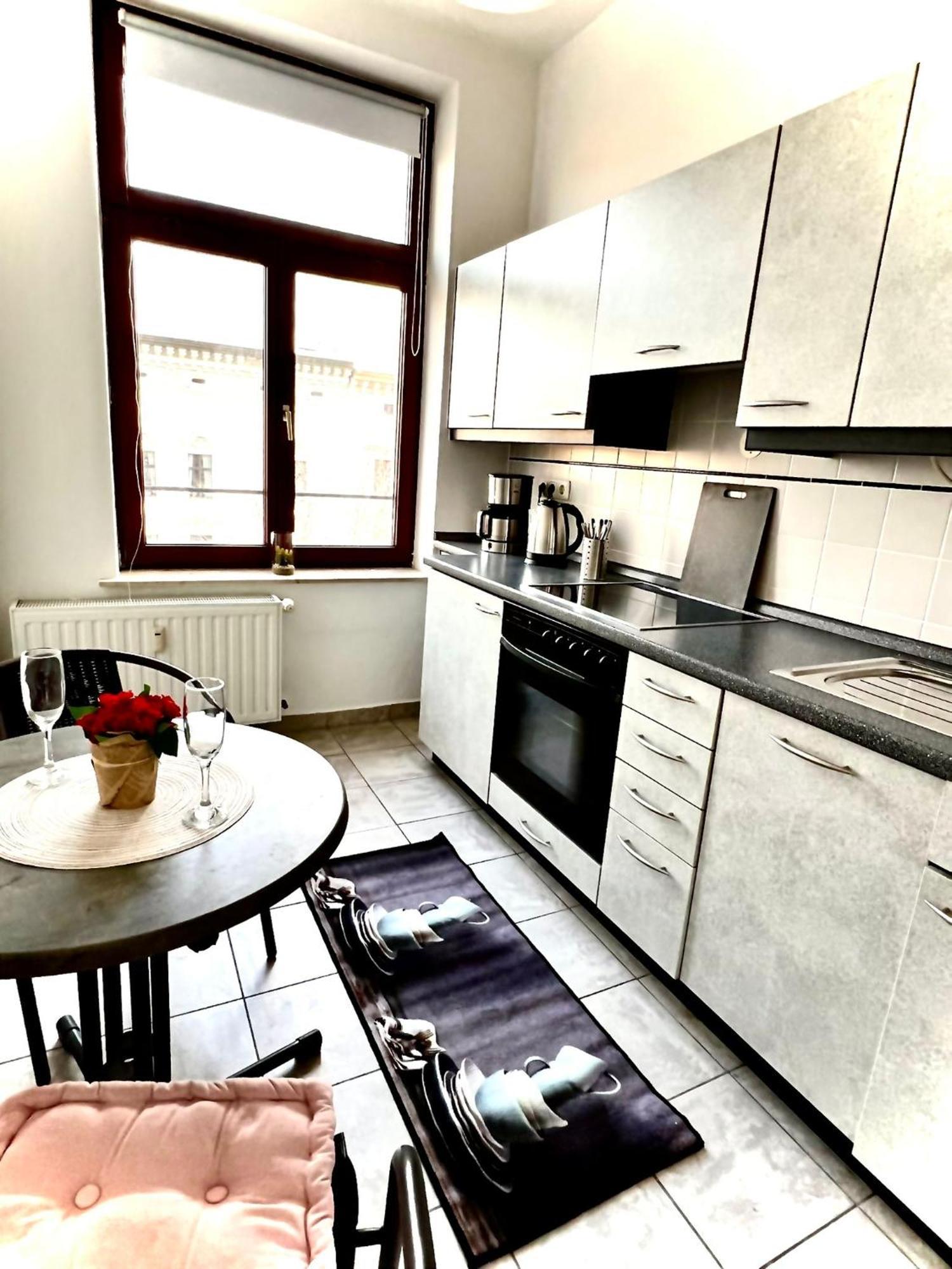 Hegelstrasse Apartment *